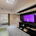 Nani Nani Boutique Hotel 3*