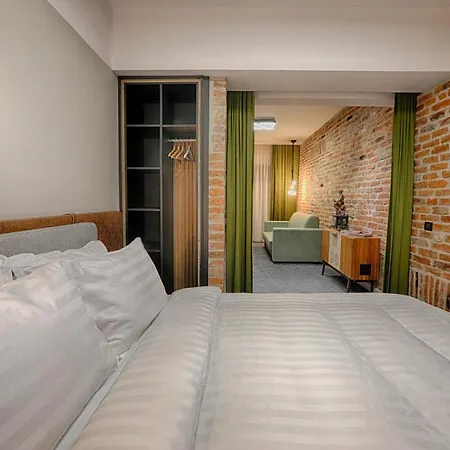 Nani Nani Boutique 3*