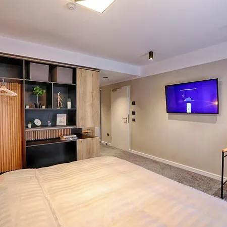 Nani Nani Boutique 3* Brasov