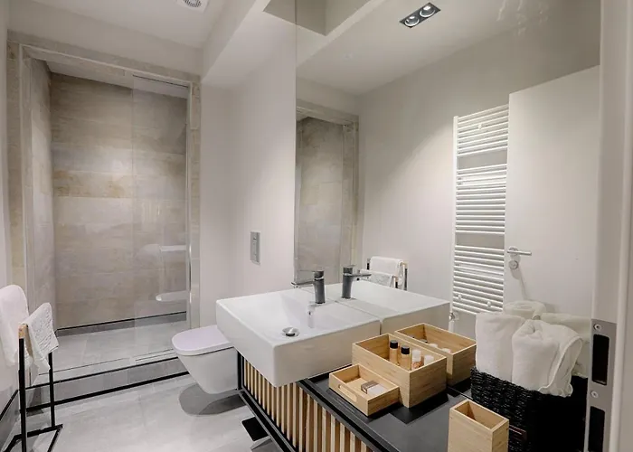 Nani Nani Boutique 3* Braşov