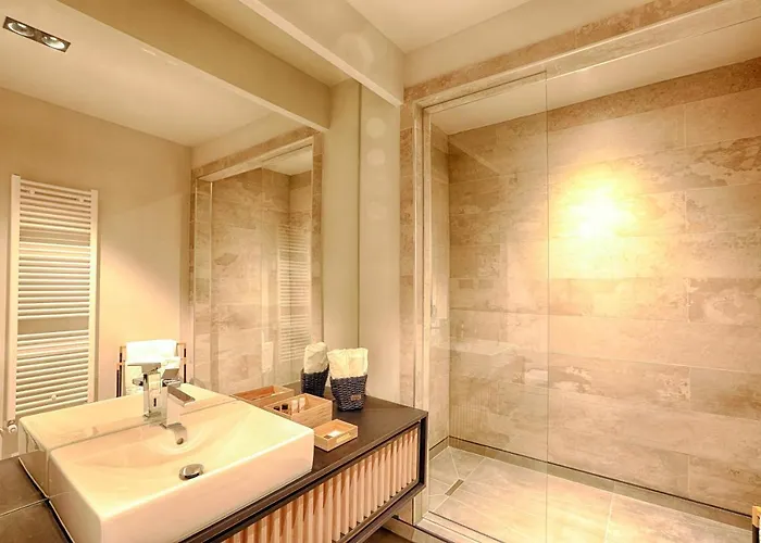 Nani Nani Boutique Hotel 3*