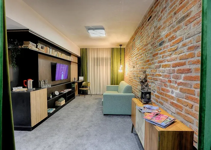 Nani Nani Boutique Hotel 3*